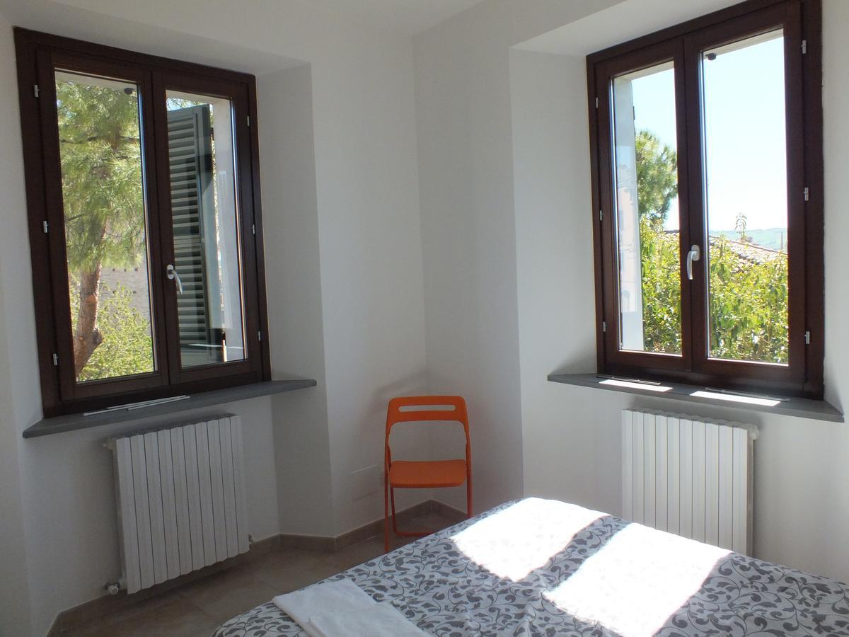 Il Torrione Panzió Iesi Kültér fotó